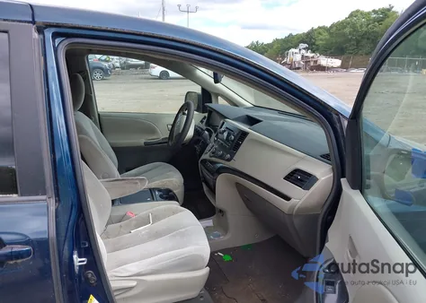 2011 Toyota Sienna Le V6 из США, поврежденный, VIN 5TDKK3DC4BS098801